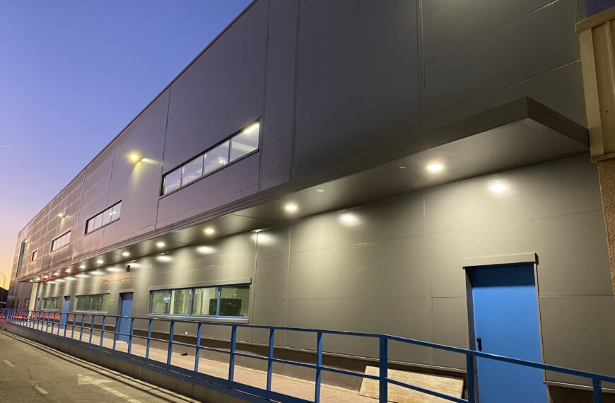 Nave Farmacéutica Alcalá Henares BAYER. Dirección Obra Arquitecto Técnico. Imágenes obra terminada.