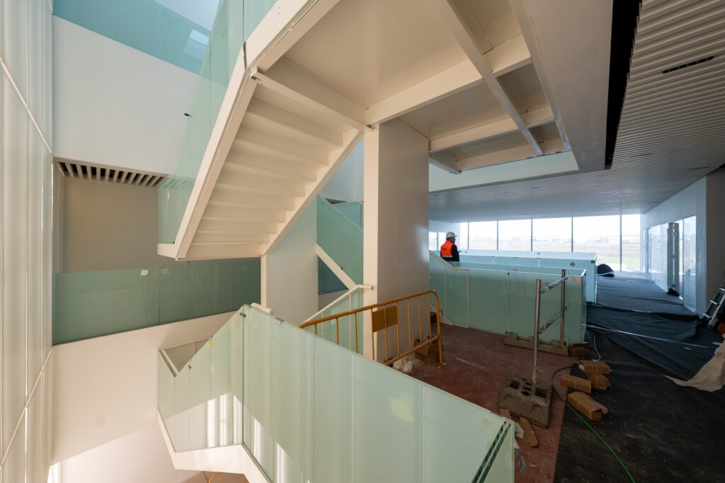 Nave Gigafactoría Electrolizadores Guadalajara. Dirección de Obra Arquitecto Técnico. Imágenes del proceso constructivo.