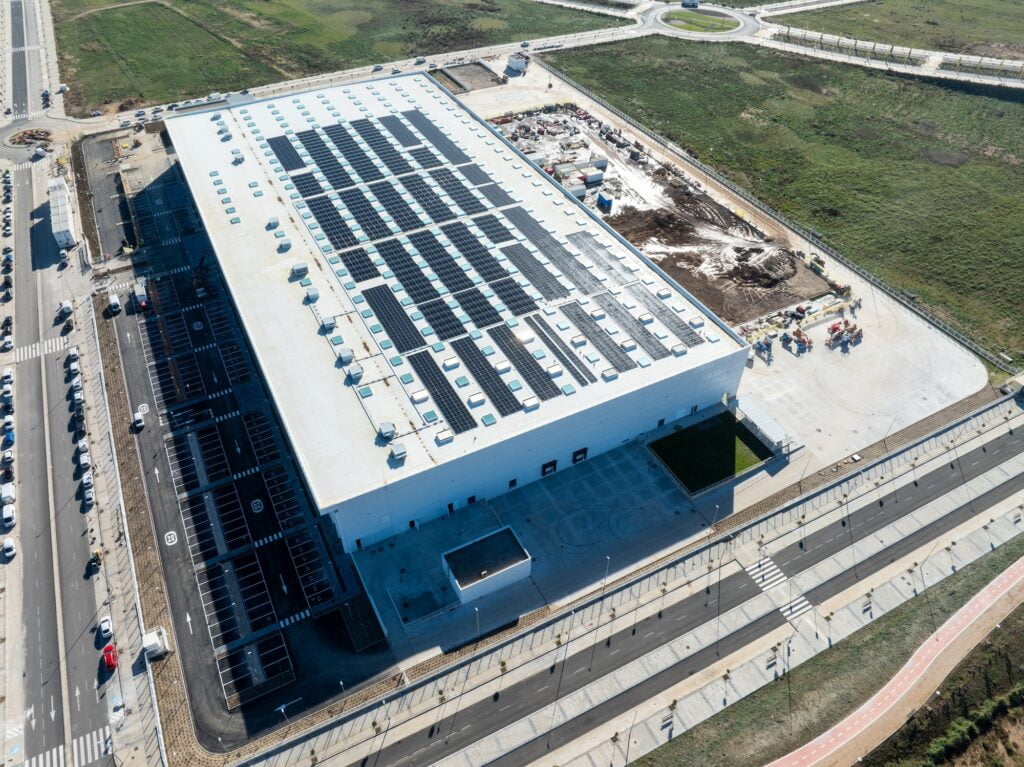 Nave Gigafactoría Electrolizadores Guadalajara. Dirección de Obra Arquitecto Técnico. Imágenes del proceso constructivo.